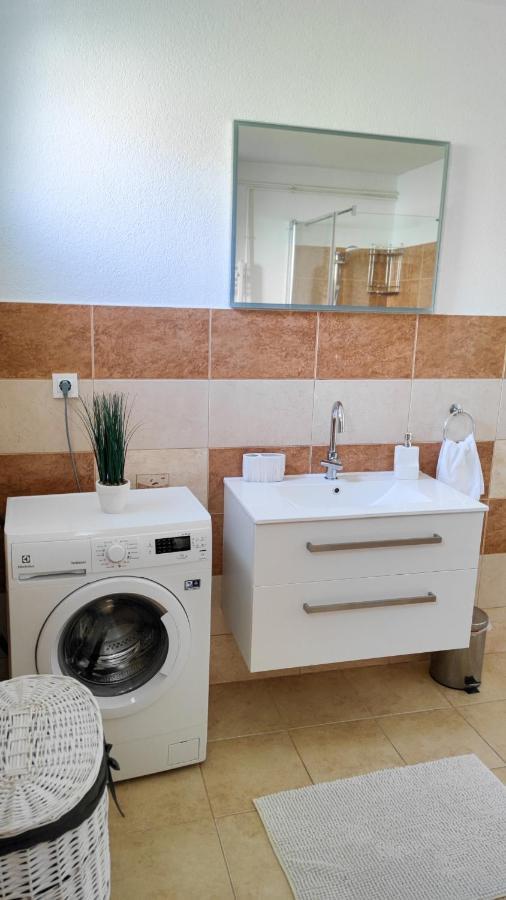 Jelena Apartman Podstrana